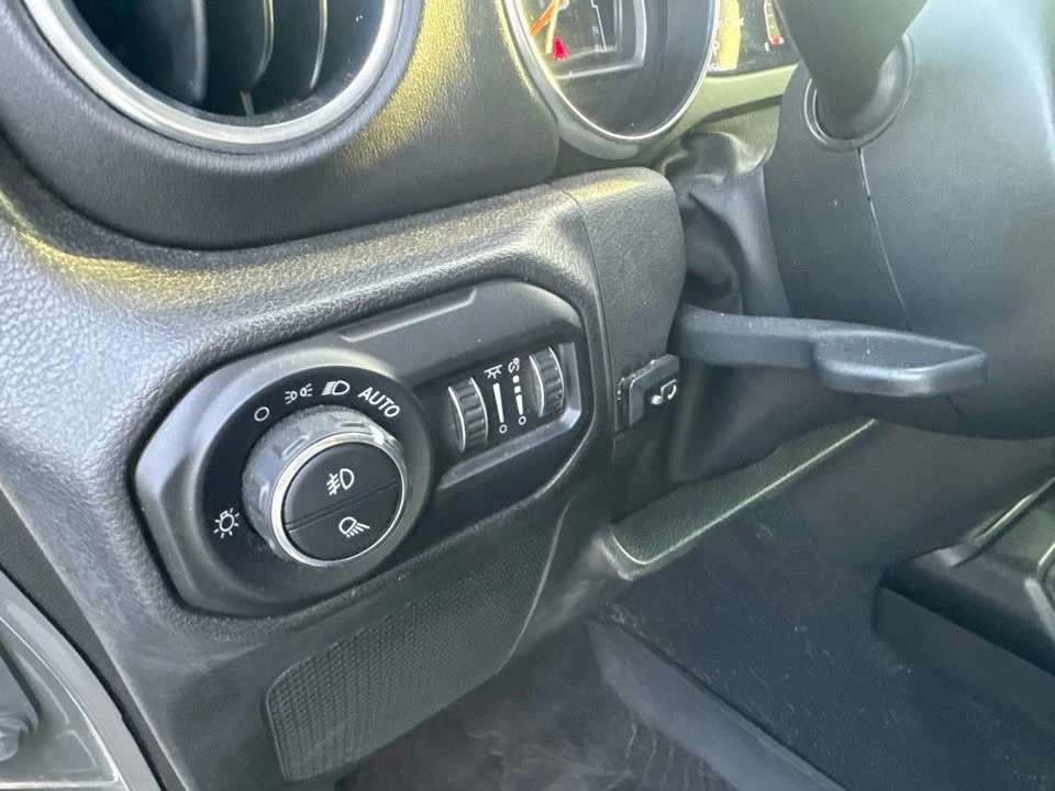 2022 Jeep JT Gladiator - Image 13 of 20