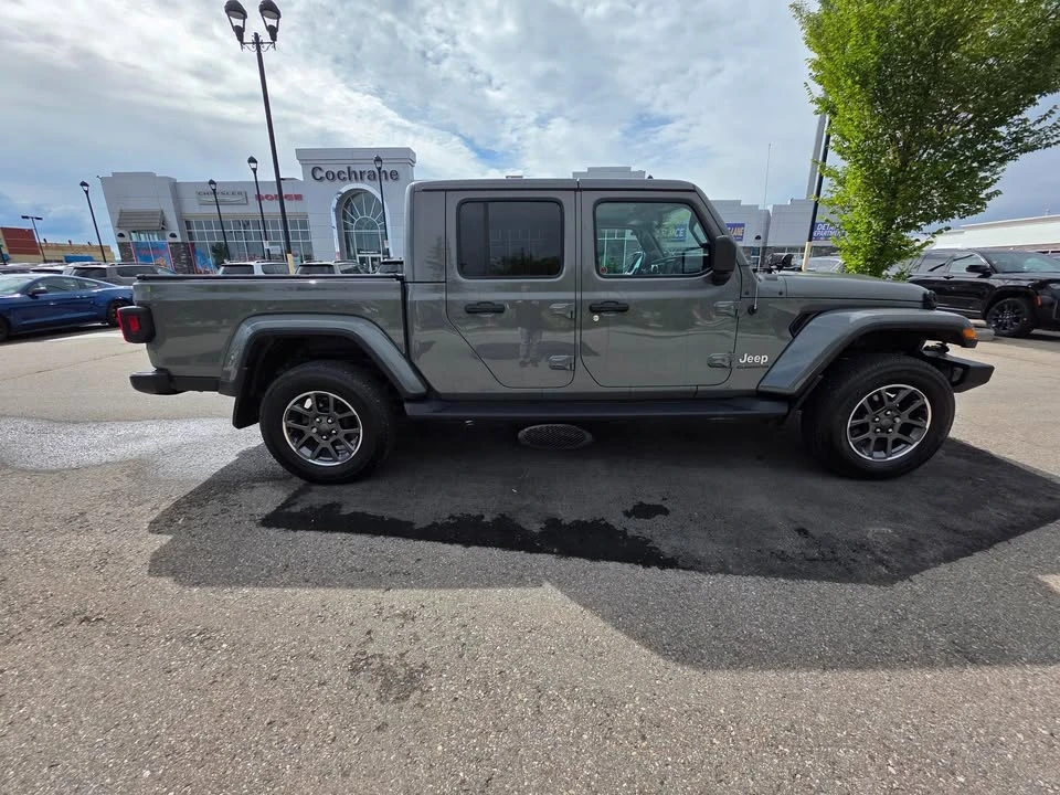 2022 Jeep JT Gladiator - Image 2 of 17