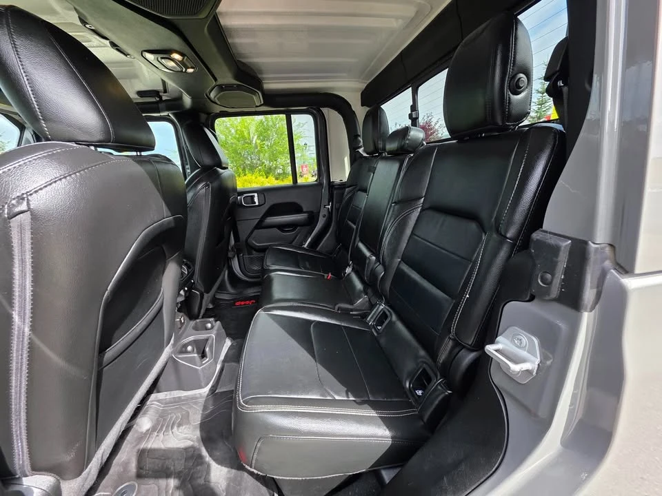 2022 Jeep JT Gladiator - Image 10 of 17