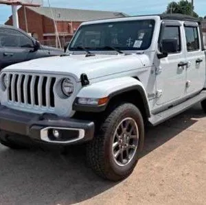 2022 Jeep Gladiator Overland