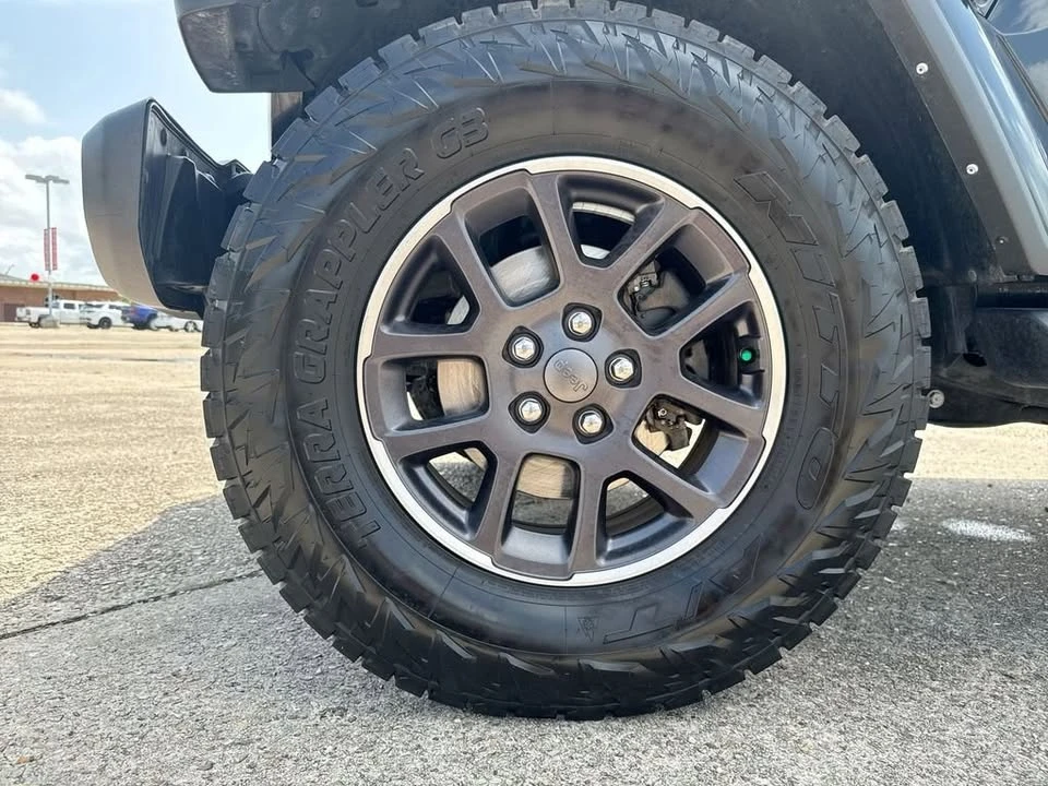 2022 Jeep JT Gladiator - Image 11 of 20