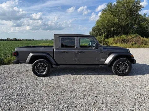2022 Jeep Gladiator Overland