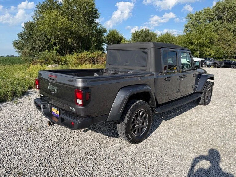2022 Jeep JT Gladiator - Image 2 of 8