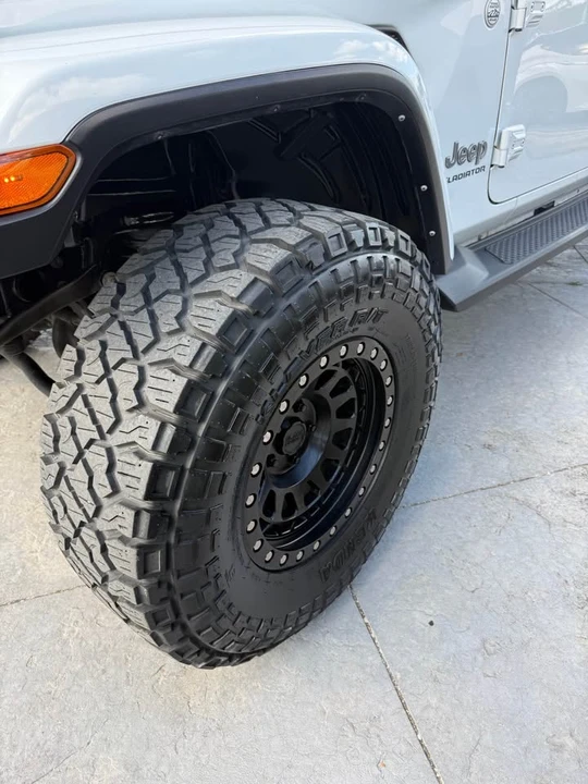 2022 Jeep JT Gladiator - Image 6 of 11