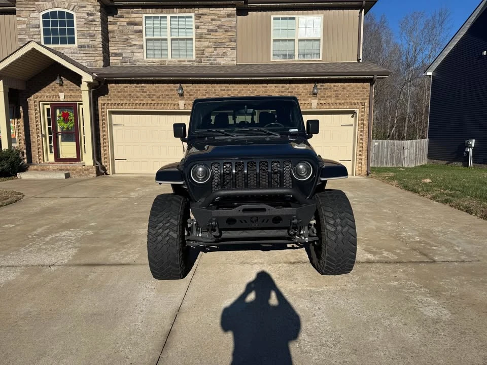 2022 Jeep JT Gladiator - Image 2 of 12