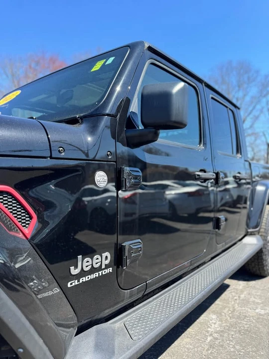 2022 Jeep JT Gladiator - Image 2 of 12
