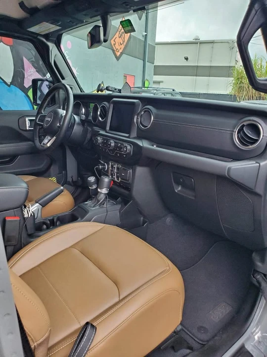 2022 Jeep JT Gladiator - Image 16 of 18