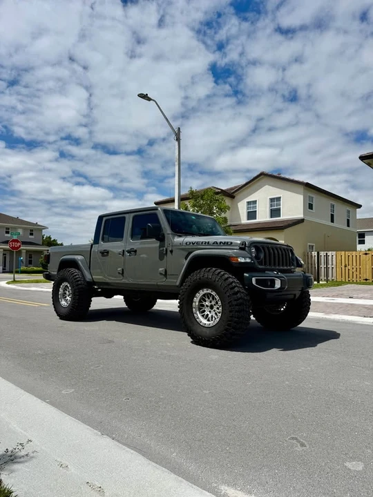 2022 Jeep JT Gladiator - Image 12 of 18