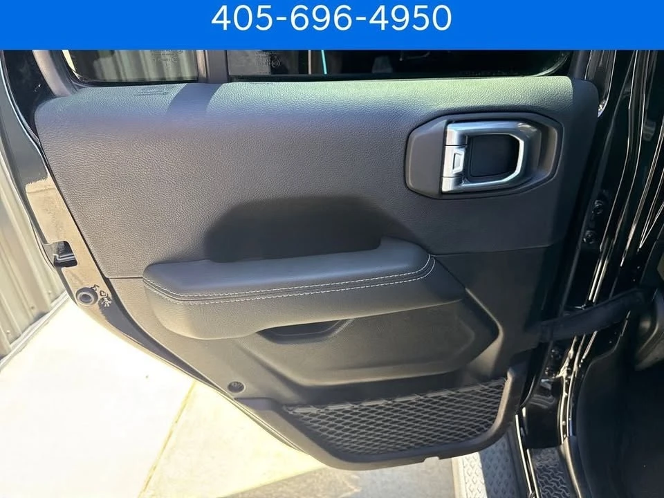 2022 Jeep JT Gladiator - Image 17 of 20