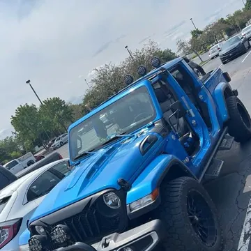 2022 Jeep Gladiator · Overland Pickup 4D 5 ft