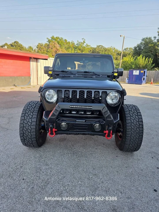 2022 Jeep JT Gladiator - Image 2 of 12