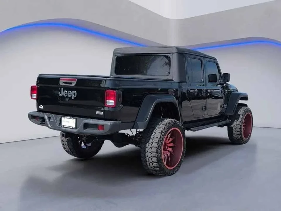 2022 Jeep JT Gladiator - Image 2 of 18