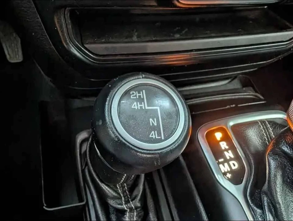 2022 Jeep JT Gladiator - Image 10 of 18