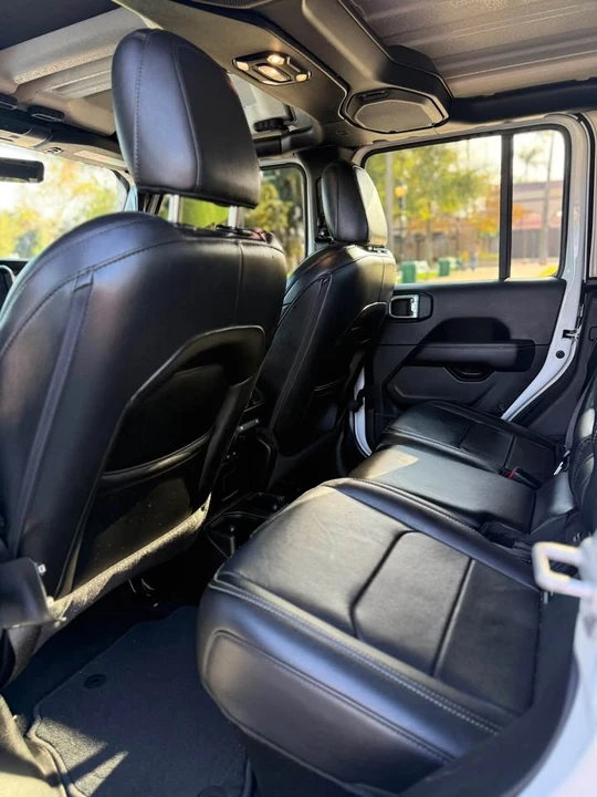 2022 Jeep JT Gladiator - Image 9 of 12