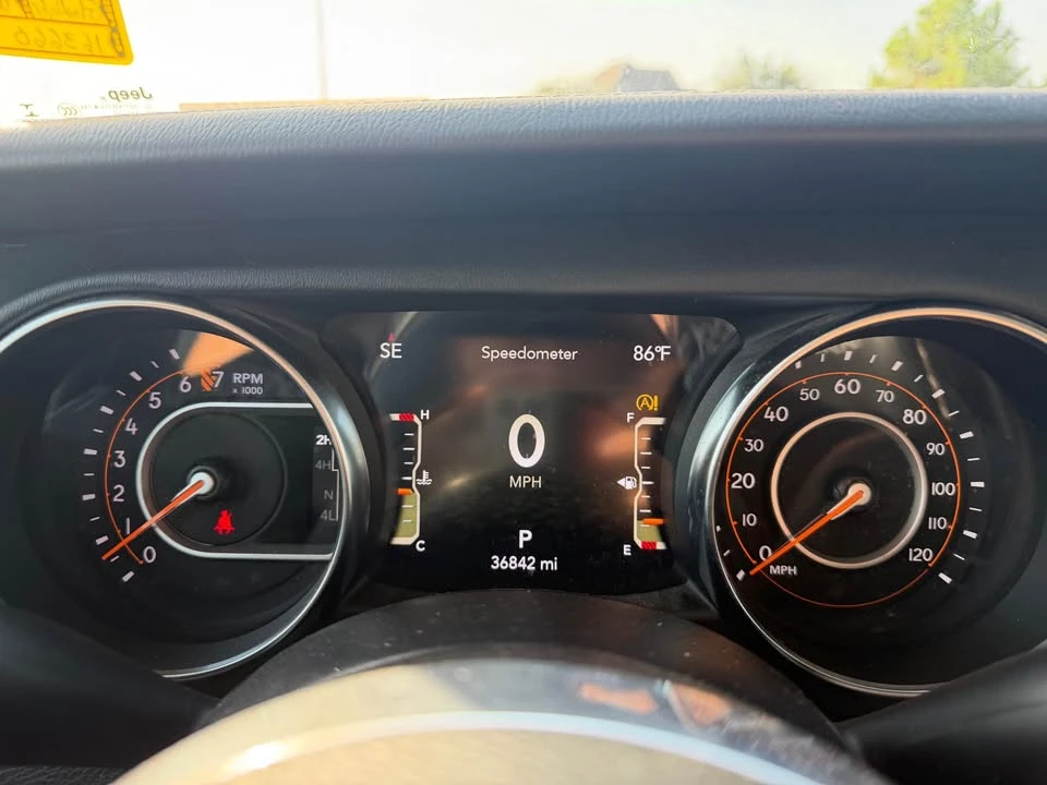 2022 Jeep JT Gladiator - Image 9 of 17