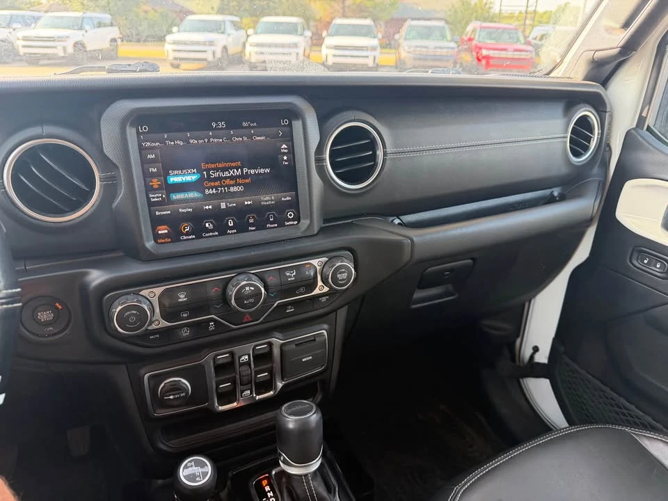 2022 Jeep JT Gladiator - Image 12 of 17