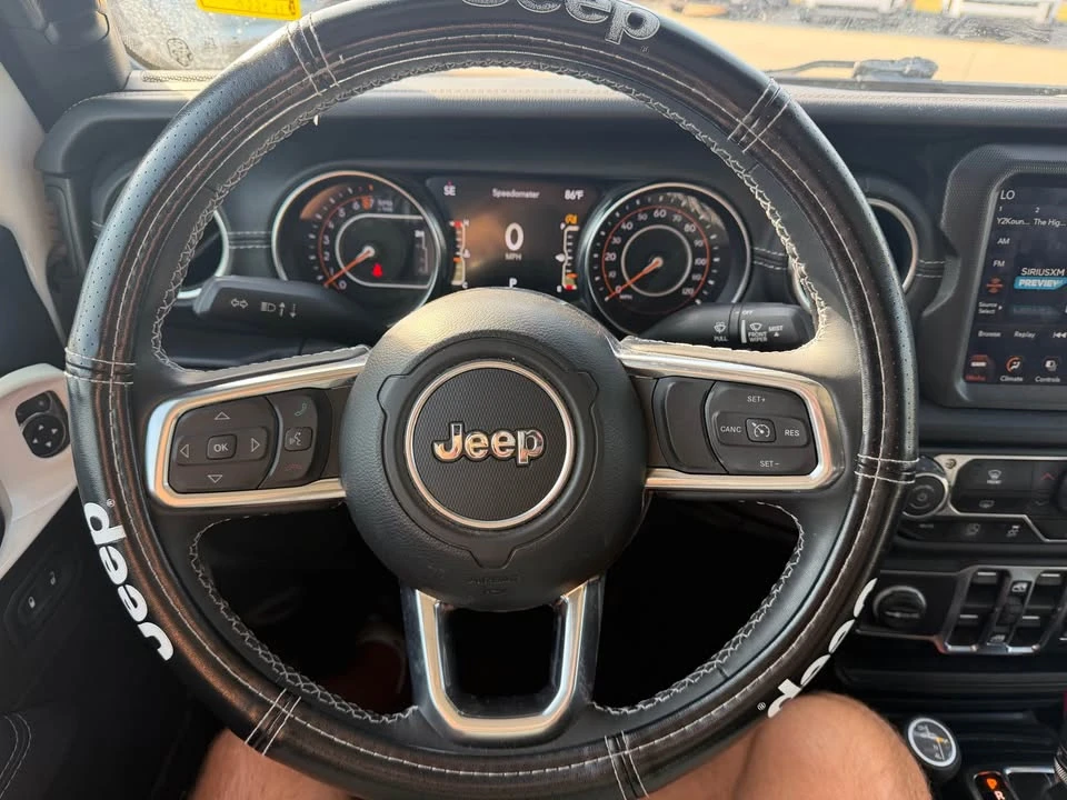 2022 Jeep JT Gladiator - Image 8 of 17