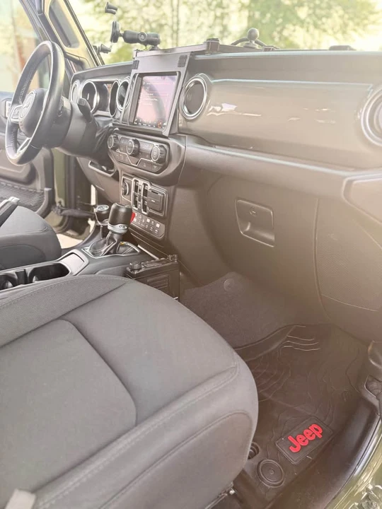 2022 Jeep JT Gladiator - Image 12 of 20