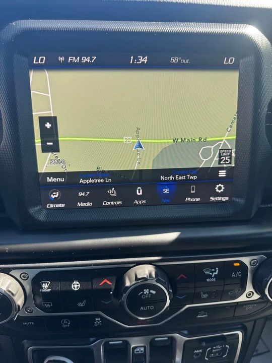 2022 Jeep JT Gladiator - Image 14 of 20