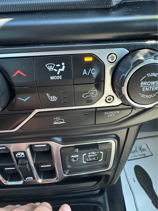 2022 Jeep JT Gladiator - Image 11 of 20