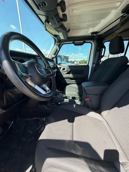 2022 Jeep JT Gladiator - Image 10 of 13