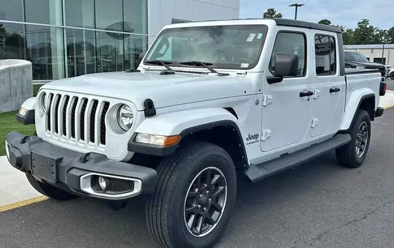 2022 Jeep Gladiator Overland Pickup 4D 5 ft