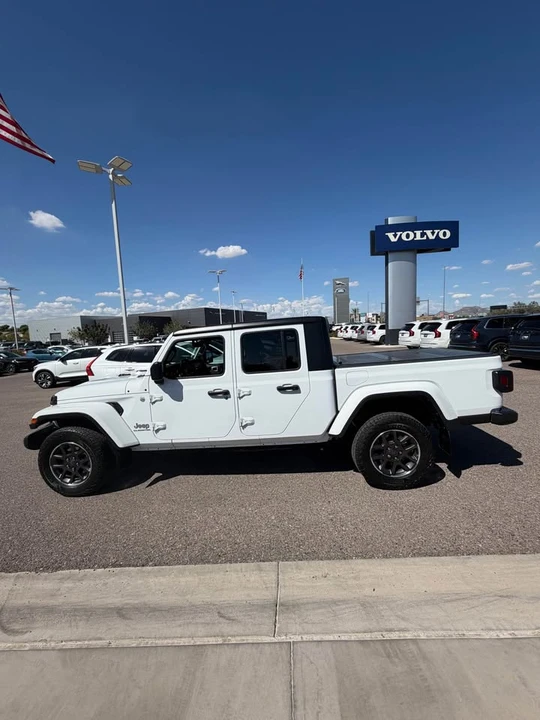 2022 Jeep JT Gladiator - Image 3 of 13