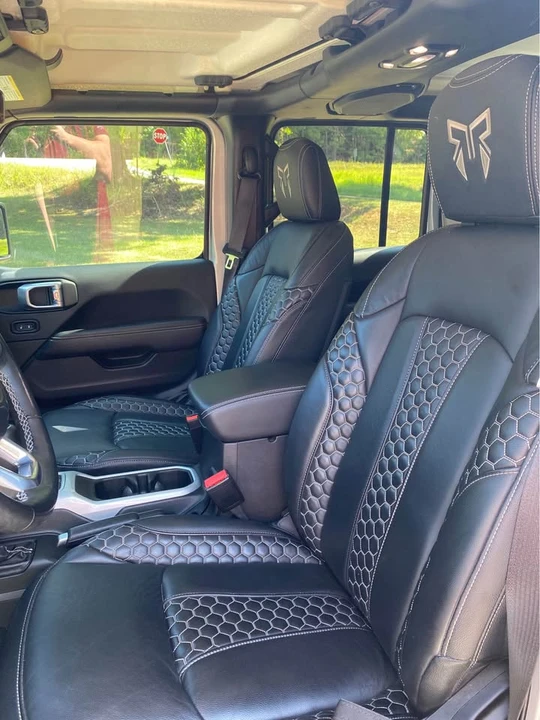 2022 Jeep JT Gladiator - Image 11 of 17