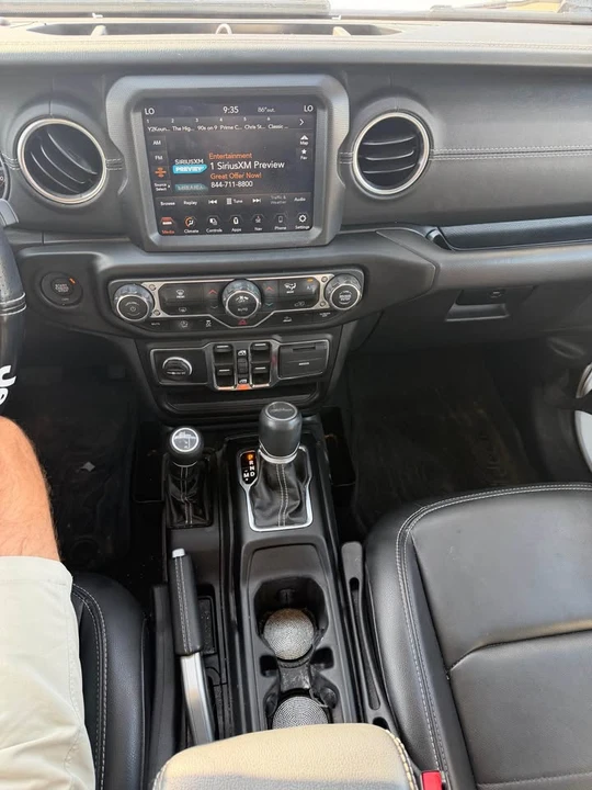 2022 Jeep JT Gladiator - Image 11 of 17