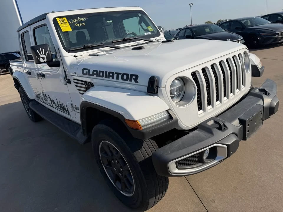 2022 Jeep JT Gladiator - Image 2 of 17