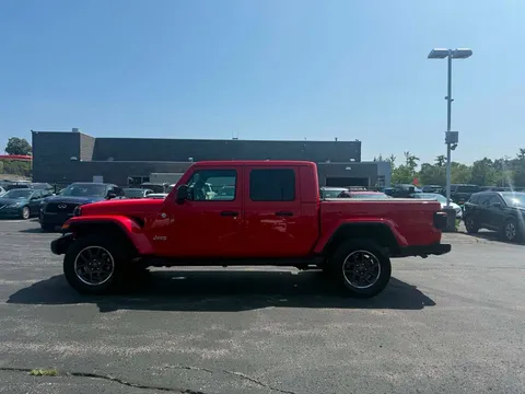 2022 Jeep JT Gladiator - Image 4 of 9
