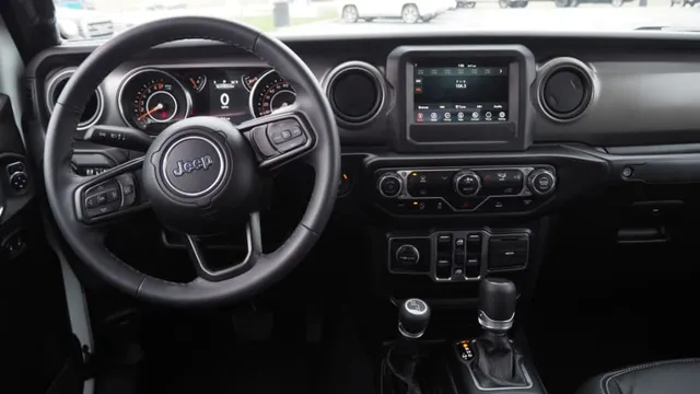 2022 Jeep JT Gladiator - Image 4 of 11