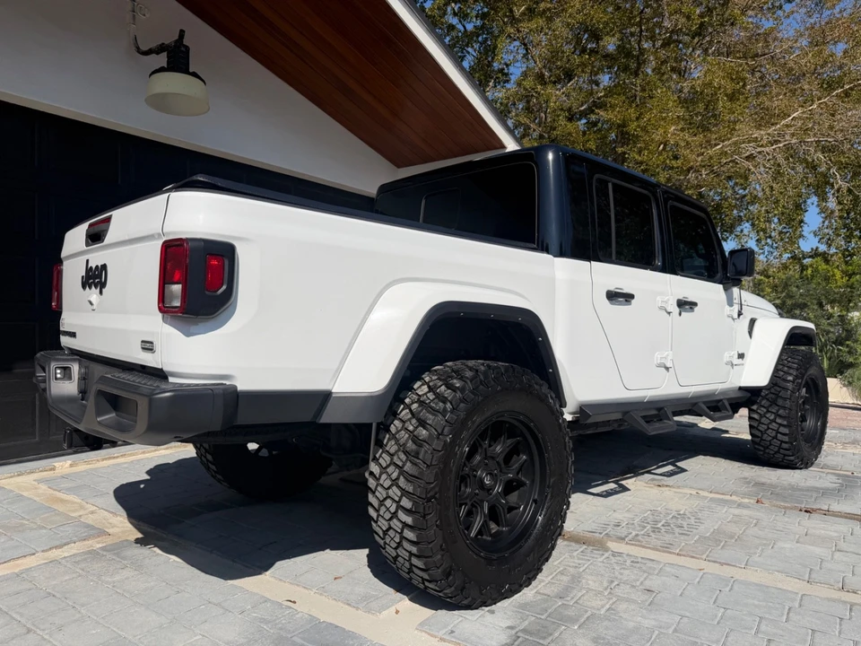 2022 Jeep JT Gladiator - Image 15 of 21