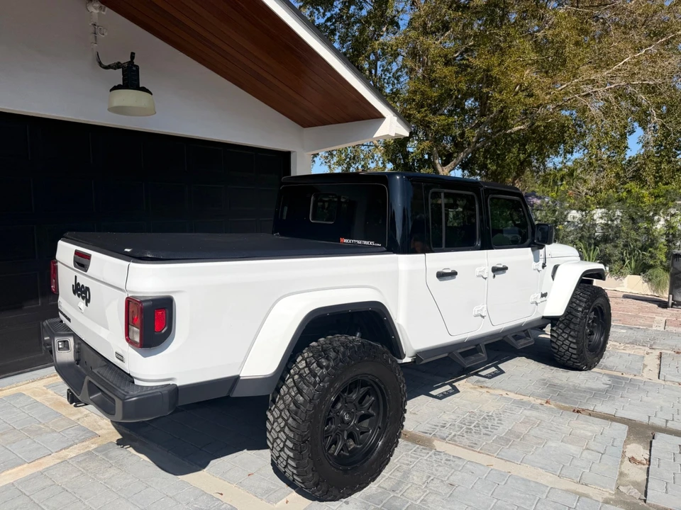 2022 Jeep JT Gladiator - Image 14 of 21