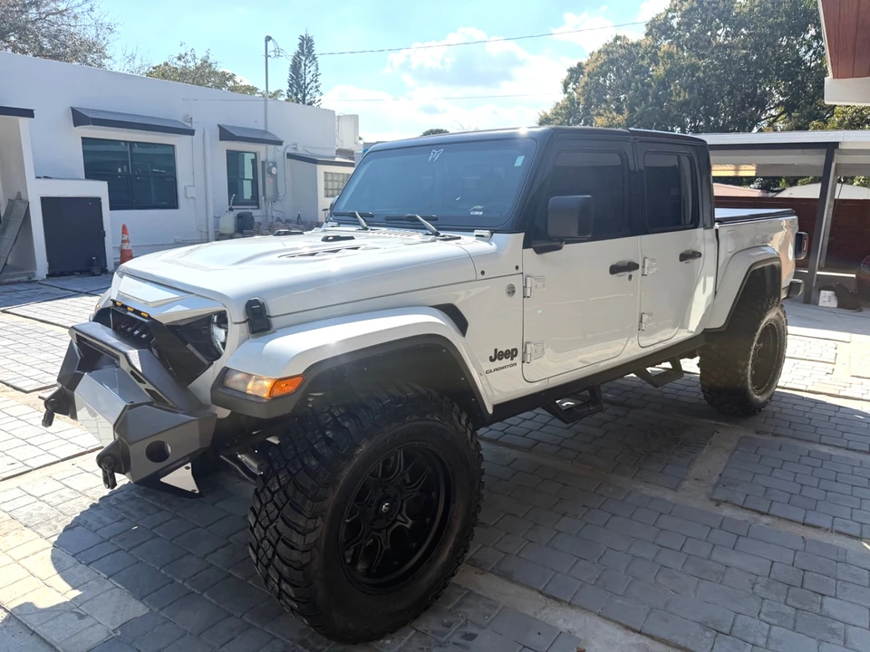 2022 Jeep JT Gladiator - Image 12 of 21
