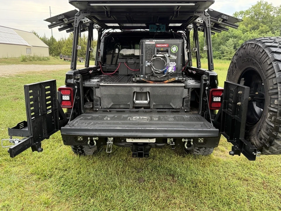 2022 Jeep JT Gladiator - Image 11 of 21