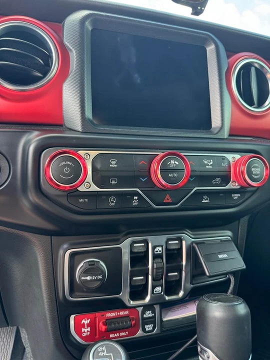 2022 Jeep JT Gladiator - Image 9 of 10