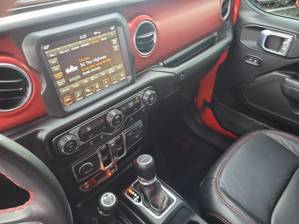 2022 Jeep JT Gladiator - Image 17 of 21