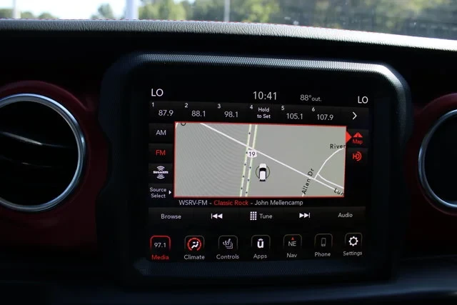 2022 Jeep JT Gladiator - Image 14 of 19