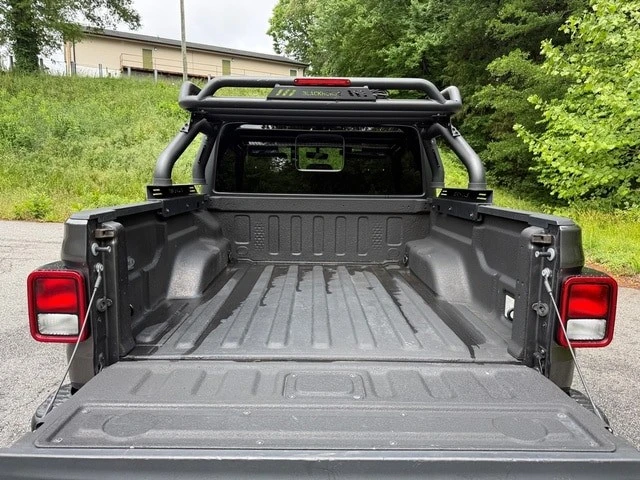 2022 Jeep JT Gladiator - Image 9 of 31