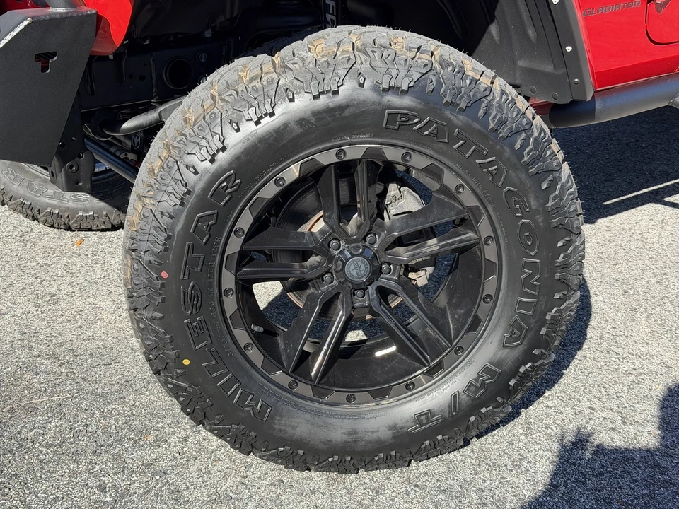 2022 Jeep JT Gladiator - Image 14 of 21