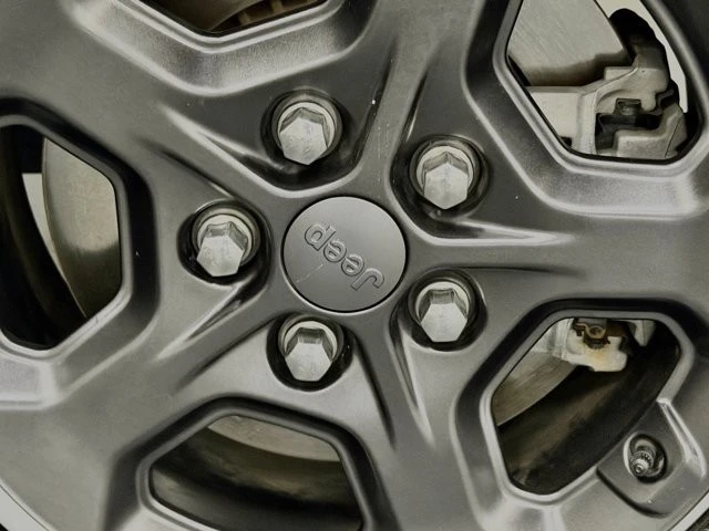 2022 Jeep JT Gladiator - Image 16 of 31