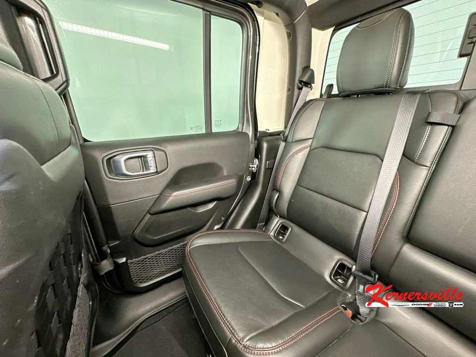 2022 Jeep JT Gladiator - Image 12 of 24