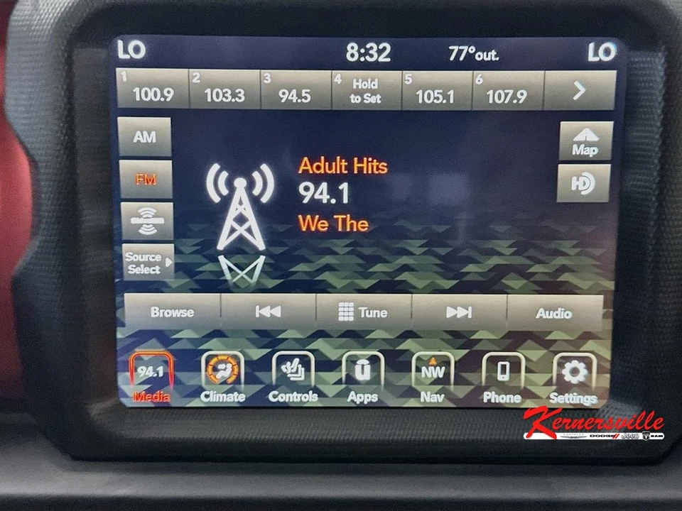 2022 Jeep JT Gladiator - Image 17 of 24