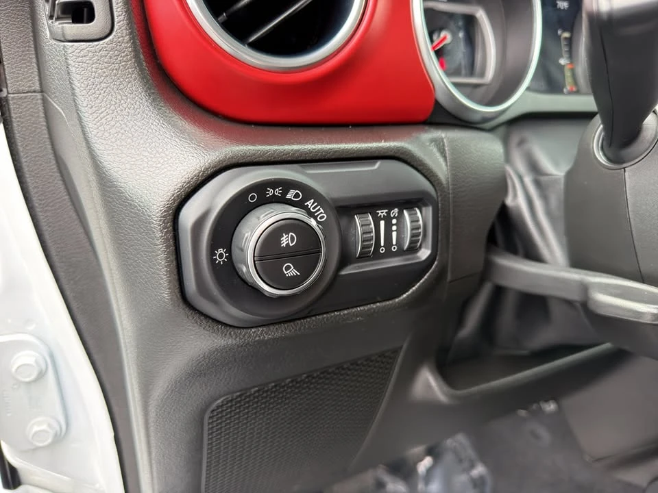 2022 Jeep JT Gladiator - Image 18 of 20
