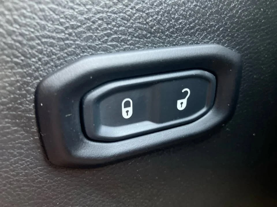 2022 Jeep JT Gladiator - Image 12 of 20