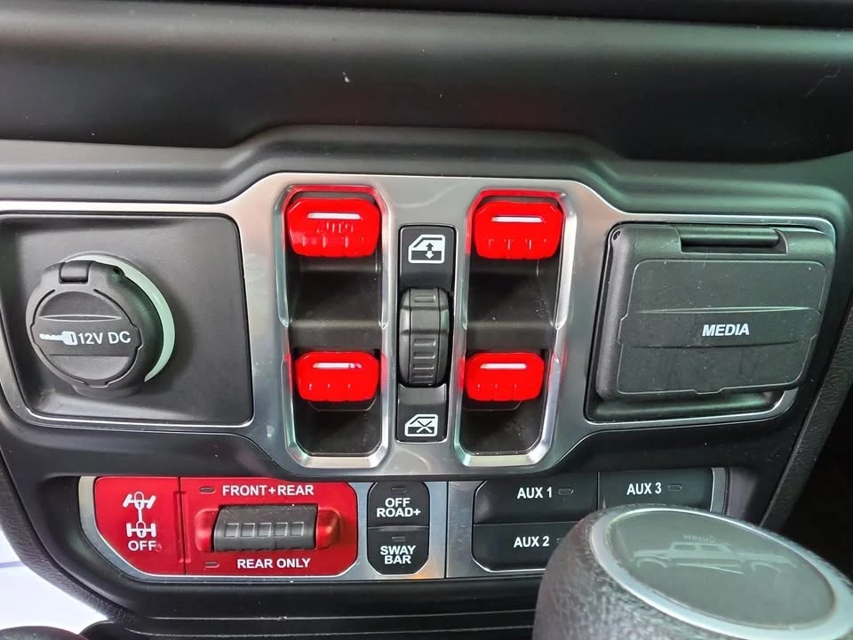 2022 Jeep JT Gladiator - Image 15 of 19