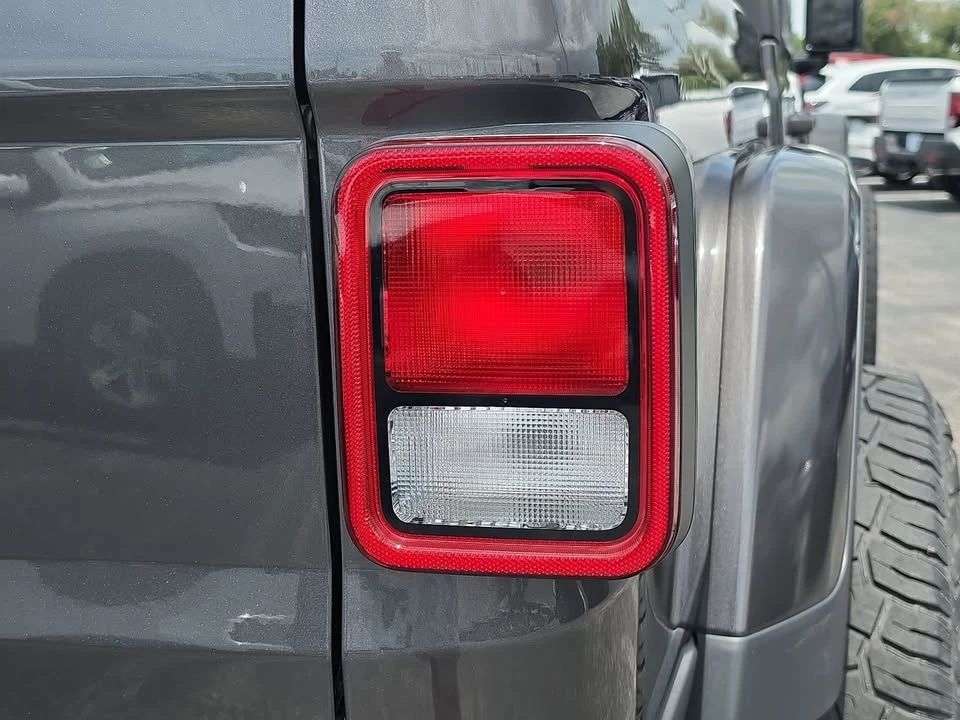 2022 Jeep JT Gladiator - Image 7 of 19