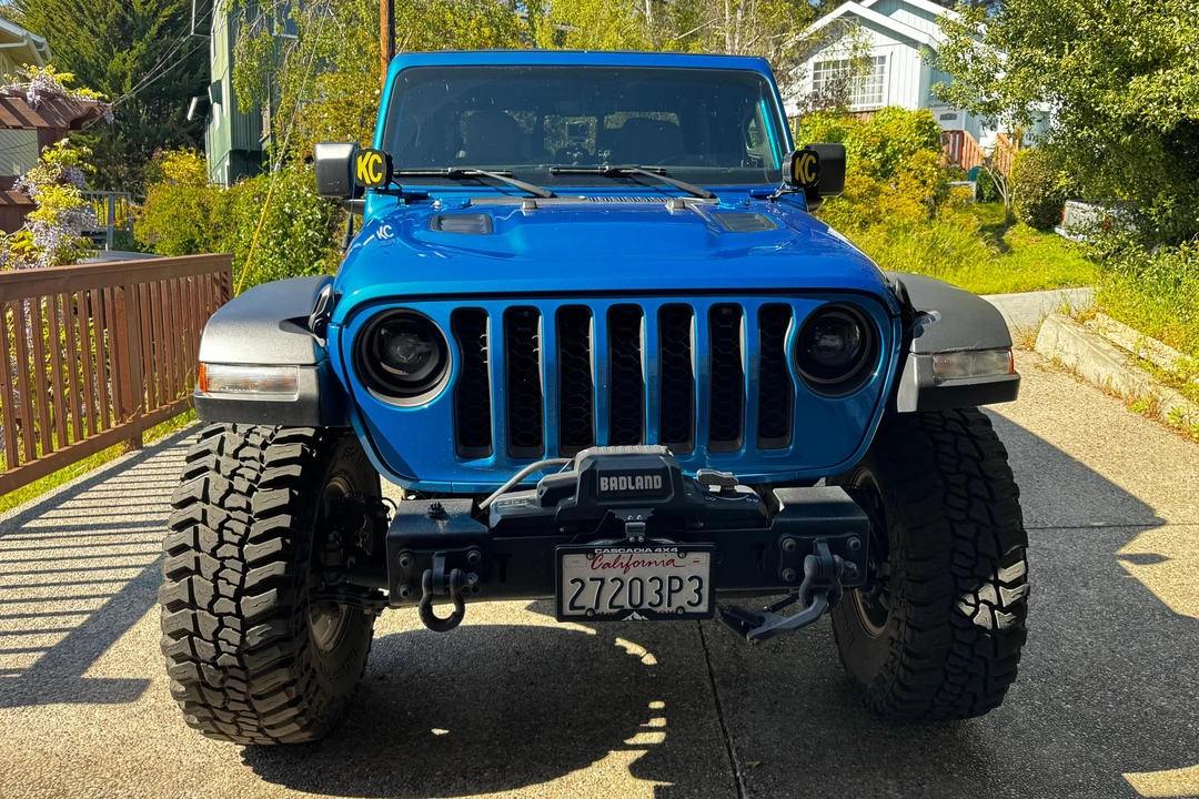 2022 Jeep JT Gladiator - Image 2 of 31