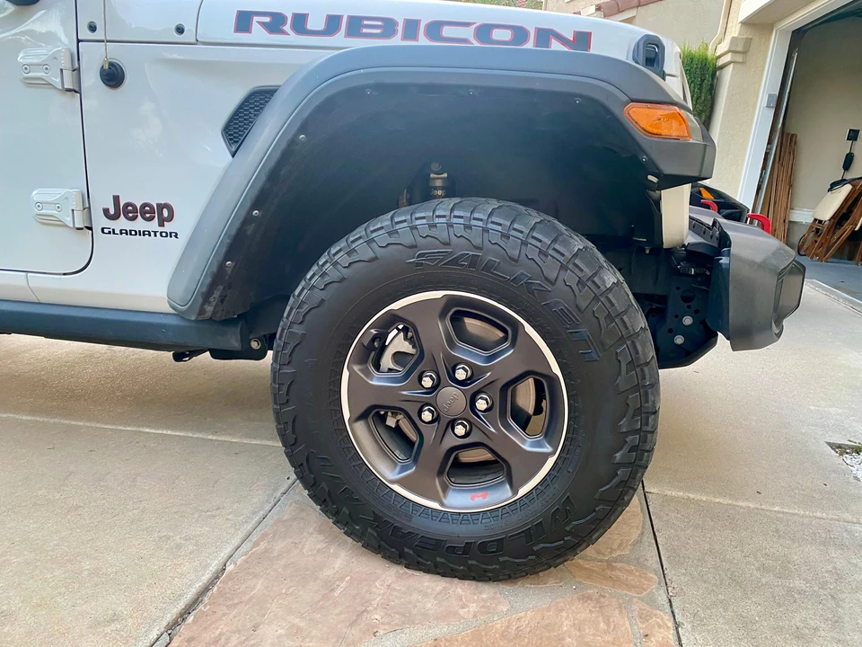 2022 Jeep JT Gladiator - Image 25 of 31